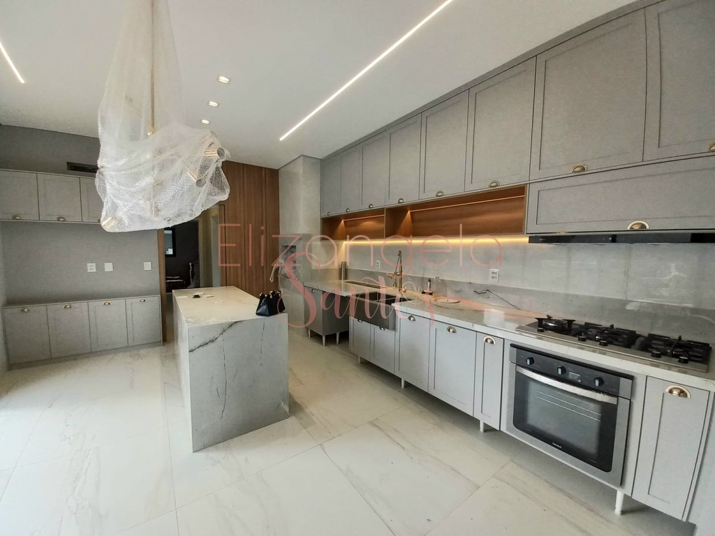 residential-/-sobrado-4-quartos-250m2-condominio-belvedere-ii-cuiaba-mt