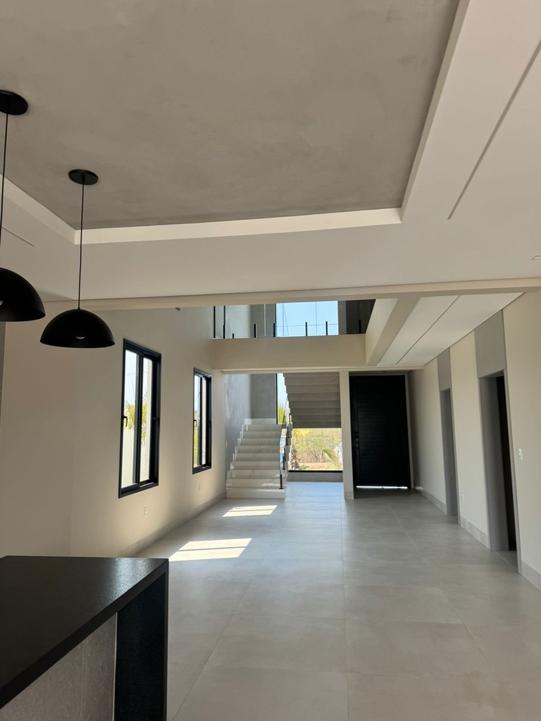 residential-/-condo-14-quartos-387m2-petropolis-varzea-grande-mt