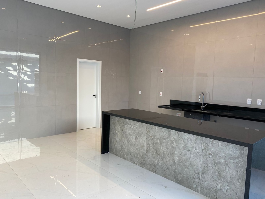 residential-/-condo-3-quartos-237m2-ribeirao-do-lipa-cuiaba-mt