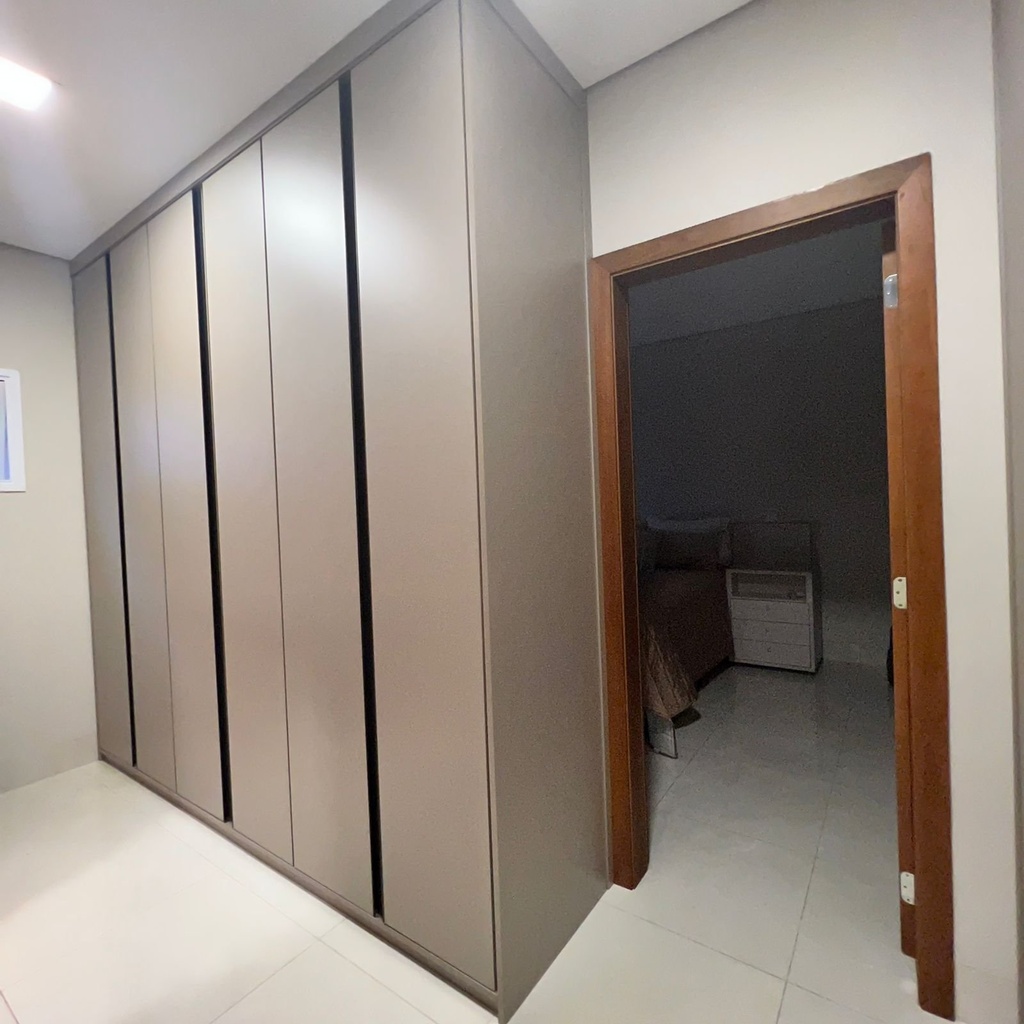 residential-/-condo-4-quartos-268m2-jardim-imperial-cuiaba-mt