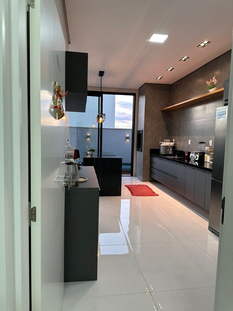 residential-/-condo-3-quartos-186m2-jardim-imperial-cuiaba-mt