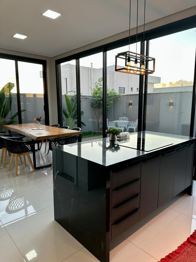 residential-/-condo-3-quartos-186m2-jardim-imperial-cuiaba-mt