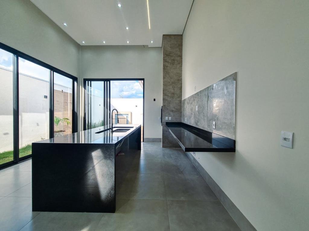 residential-/-condo-3-quartos-205m2-condominio-florais-da-mata-varzea-grande-mt