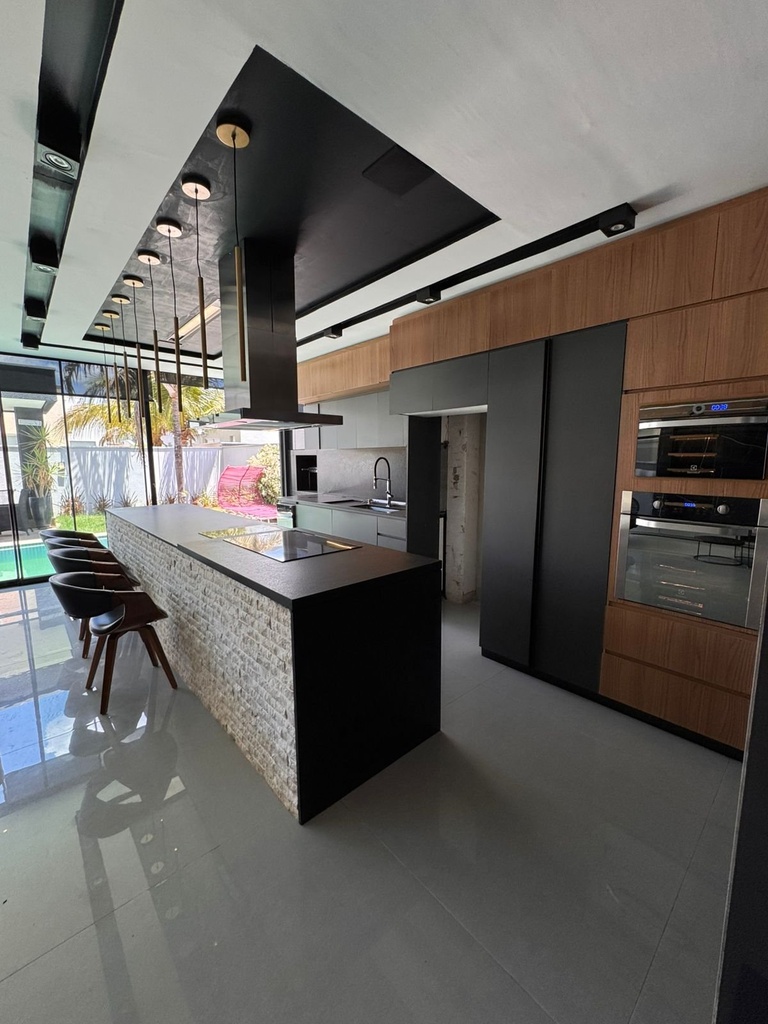 residential-/-home-3-quartos-270m2-jardim-imperial-cuiaba-mt